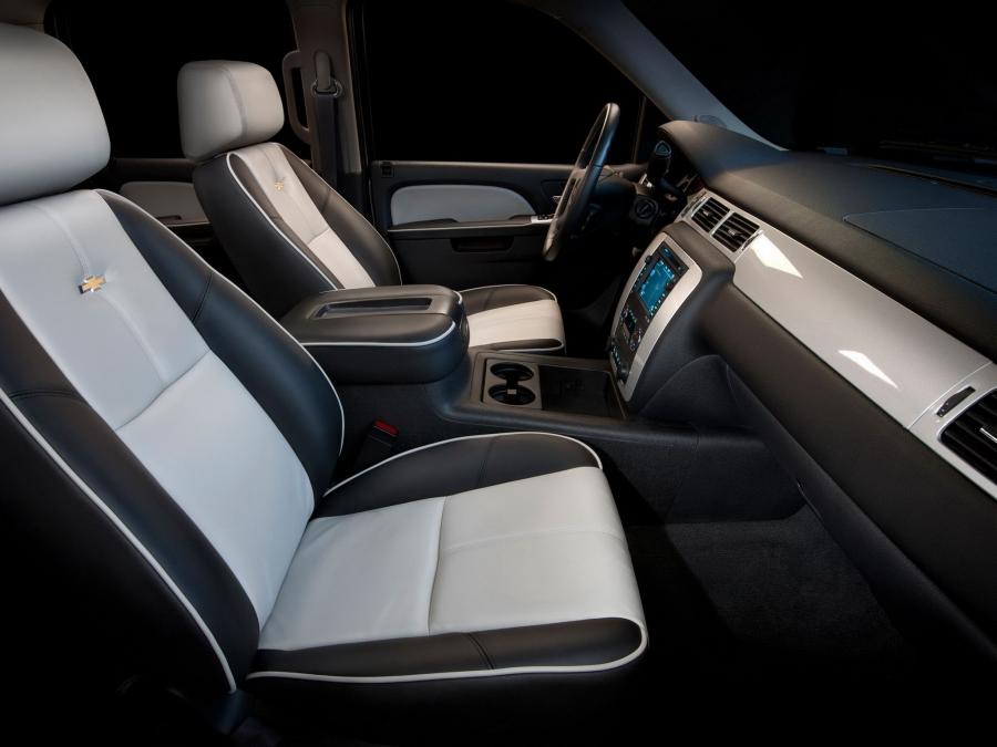  Chevrolet Silverado 2500 HD Z71 Crew Cab 2010 года  (фото 8 из 14)